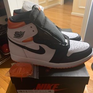 Air Jordan 1 Retro High OG, Electro Orange, Dead Stock, W/Original Box, Size 11